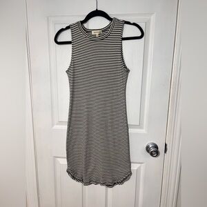 🤩3/$27🤩Monteau Black and White Striped Dress. Women’s size Medium.